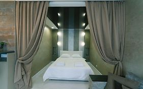 Апартаменты Гмыри 12б